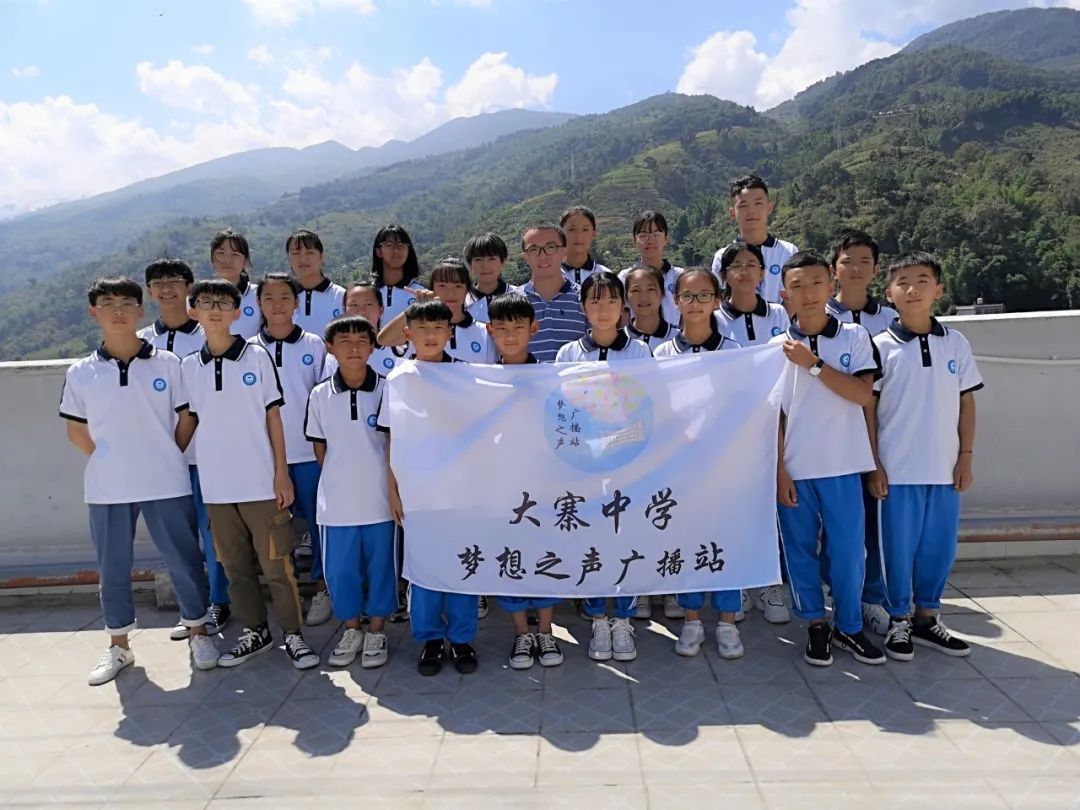 央媒为何频频点赞这位华东师大人？