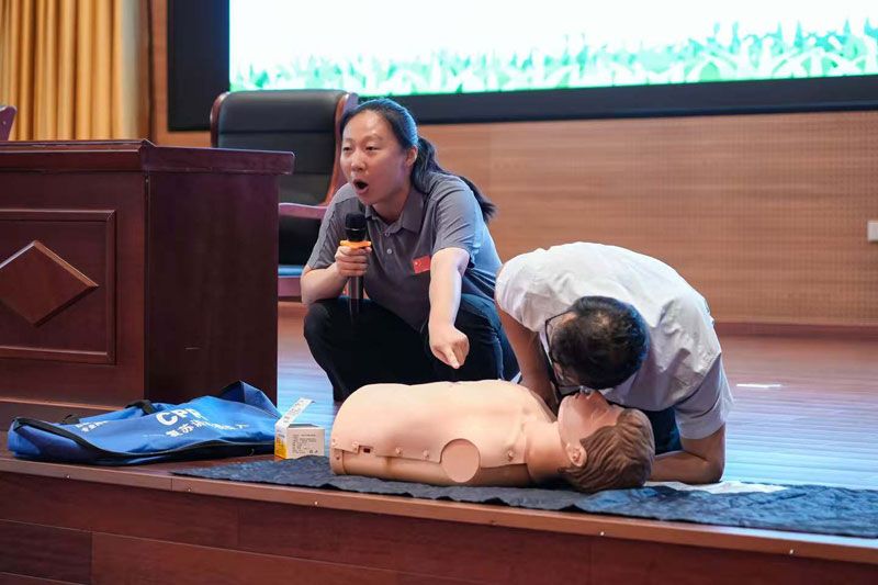全民健身万里行志愿服务活动崇义举行